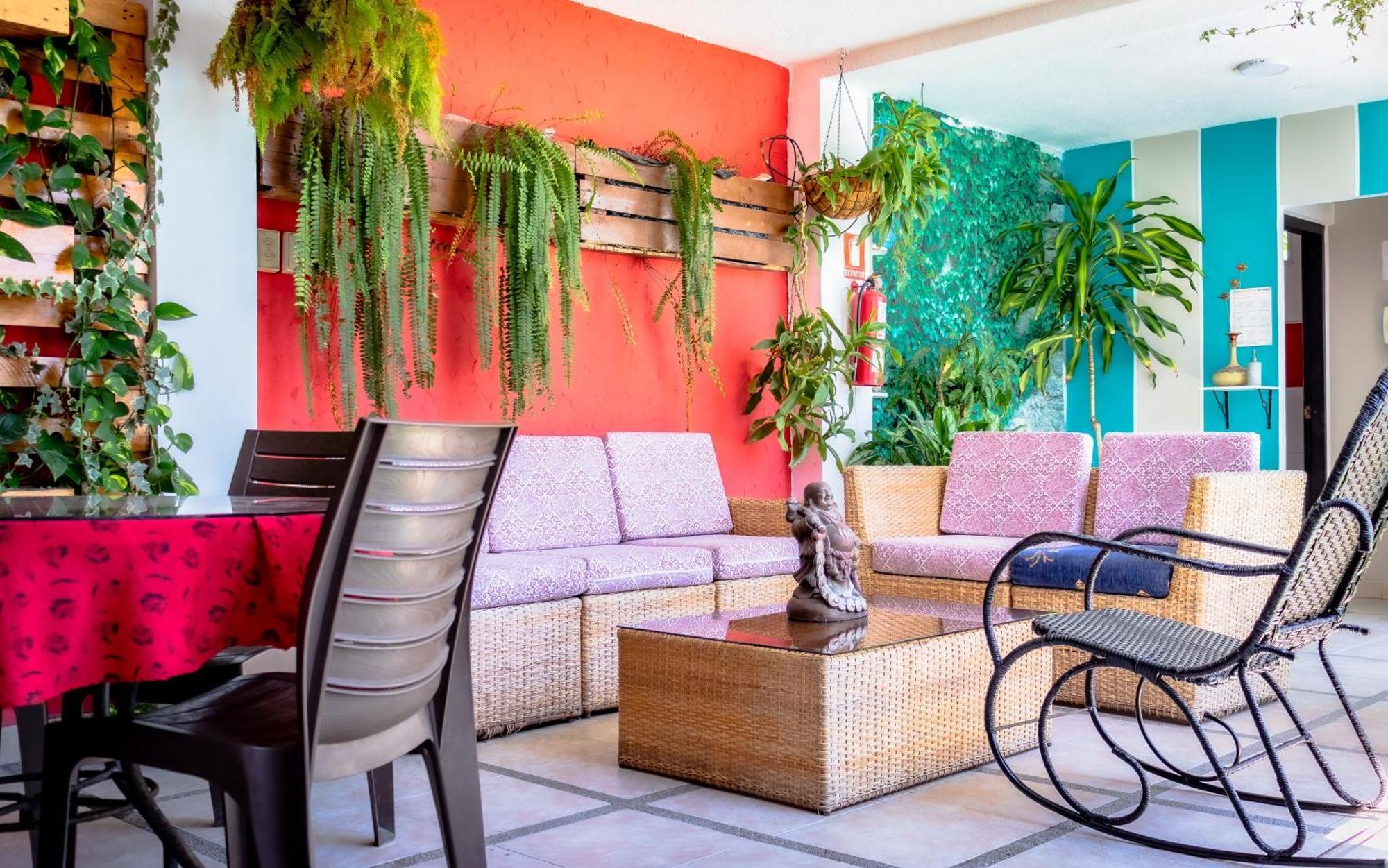 Hostal Antares Manta Bagian luar foto